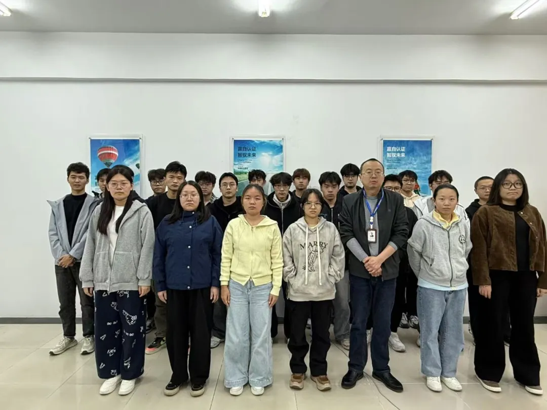 【近期結(jié)班留影】時光會定格此刻，但夢想永