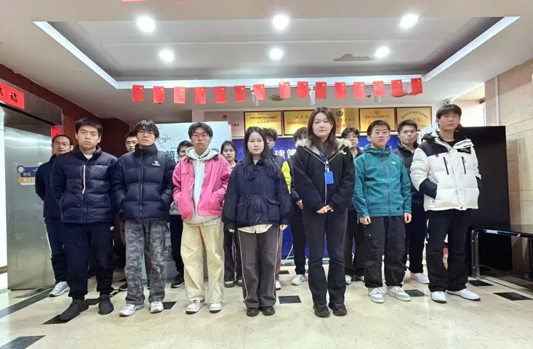 叮！結(jié)班成功！這張合照，是我們努力的最好